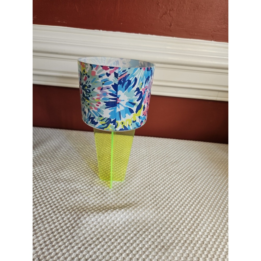Lilly Pulitzer Acrylic Sand Cup Holder Resort Beach Buddy Accessory Neon Yellow